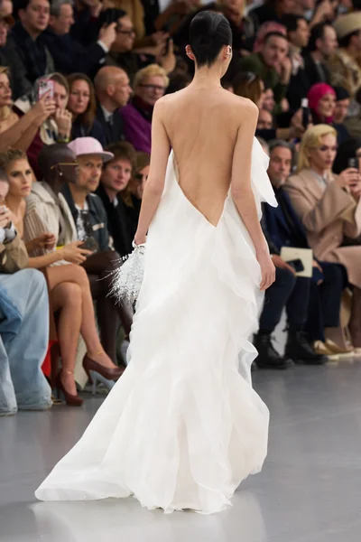 Look 63